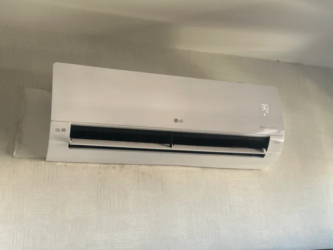 Ar condicionado LG 12000btus Q/F