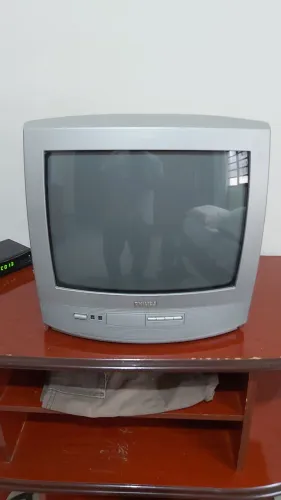 TV Philips 14 polegadas antiga