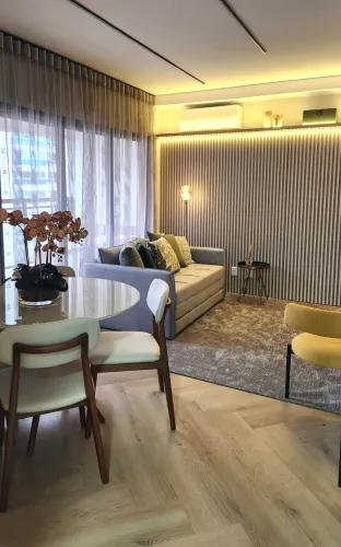 Apartamento mobiliado para alugar no DON CAMBUÍ. 1 dormitório possui área útil de 51,67m2.