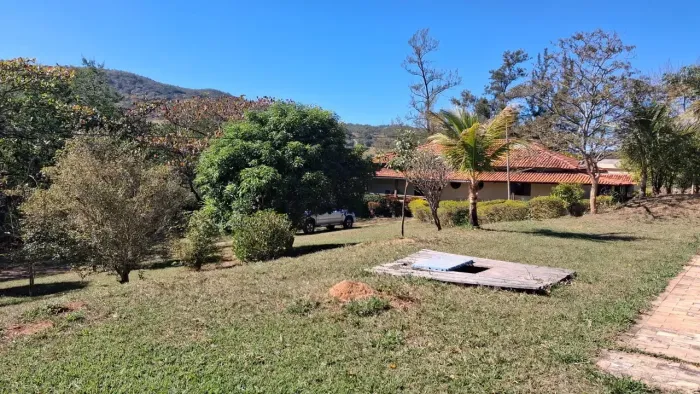 Sítio Muito Bem Formado na Região de Pará de MInas/MG.