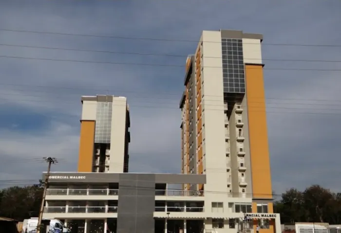 Procuro pessoa para dividir apartamento