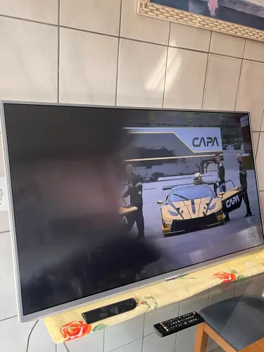 TV LG com ChromeCast 49pol