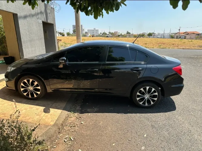 Honda Civic Sedan LXR 2.0 Flexone 16V Aut. 4P 2016