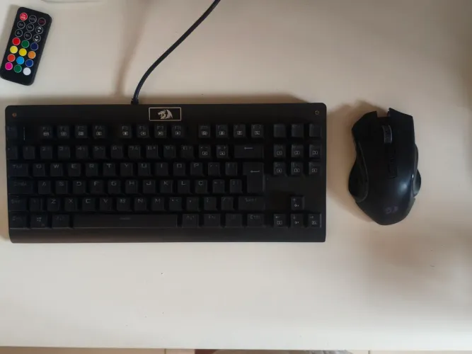 Kit teclado e mouse gamer