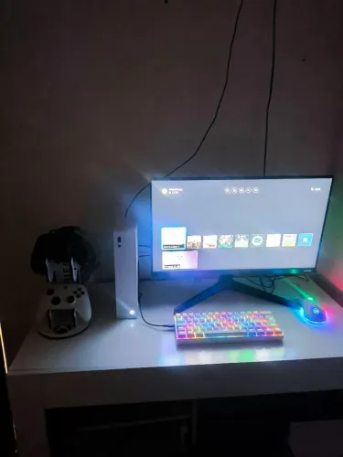 Console Xbox Series S + Controle + Teclado RGB e Mouse Gamer (Kit Completo)