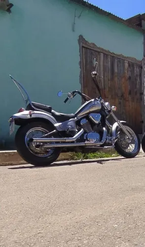 Shadow VT600 2001, muito nova!!!
