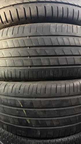 Pneus 235/45/19 marca importado