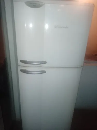 Geladeira Electrolux df36