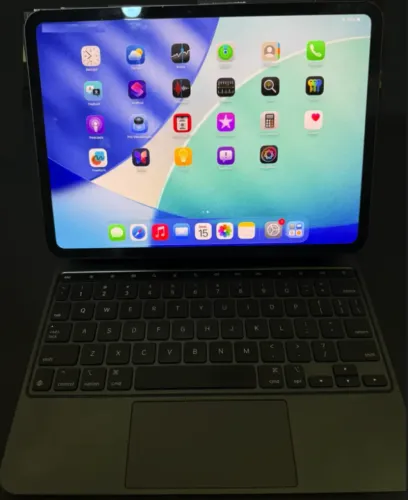 IPAD PRO 11 M4 256gb wifi+5g + magic keyboard
