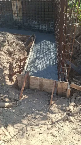 Serviço ferragens carpinteiro e concretagem