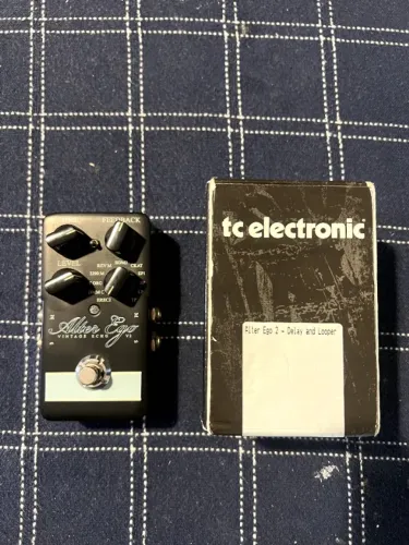 Pedal de Delay TC eletronic Alter ego