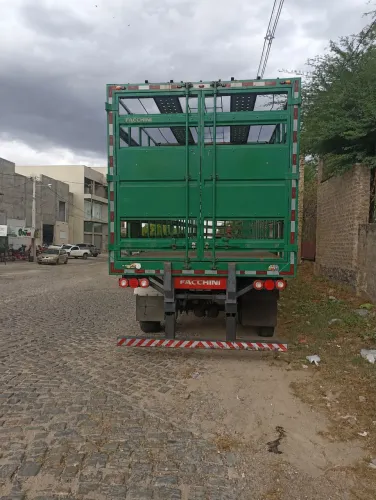 Semi reboque/Gaiola para gás.