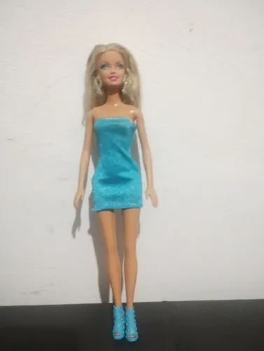Barbie mattel 2010