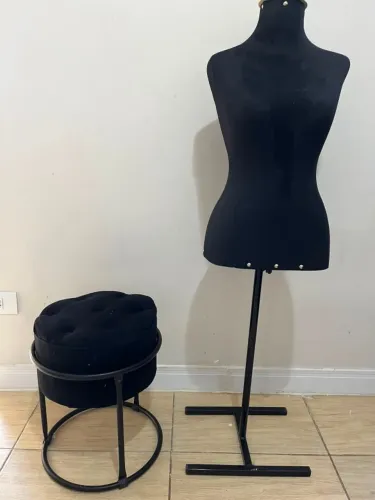 Manequim Feminino + Puff Banqueta
