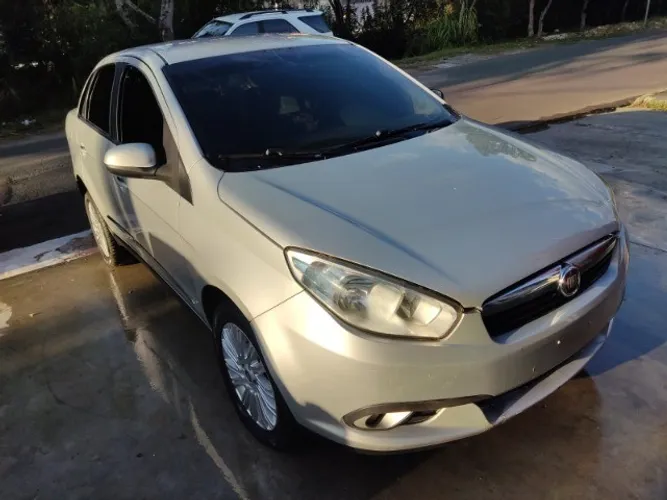 Sucata Grand Siena 1.6 Essence 2014 Disponível Para Retirada de Peças