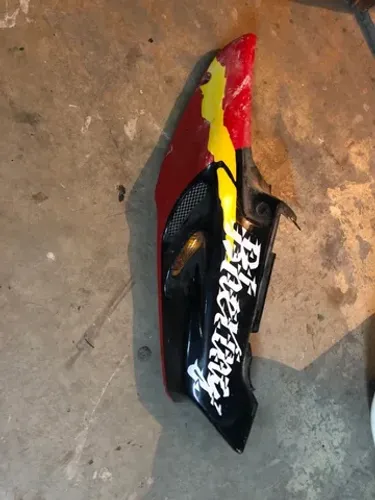 Carenagem cbr 900rr esquerda , ano 96 a 99