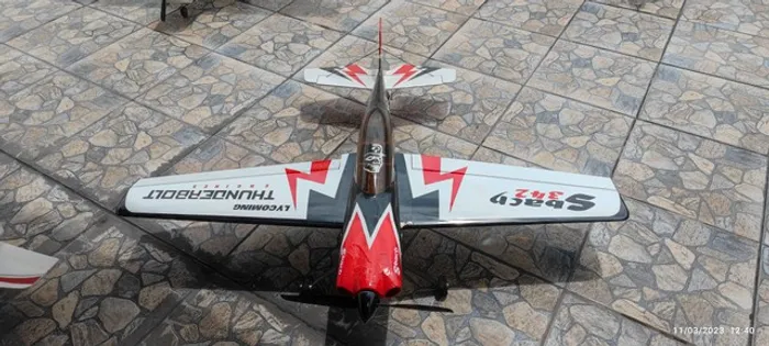 Aeromodelo Sbach 342