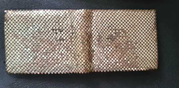 Carteira década de 50 muito linda e antiga