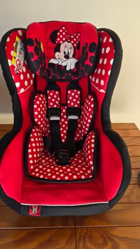 Cadeirinha de Bebê Minnie - Conforto e Segurança