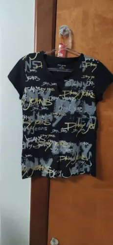 Blusa DKNY