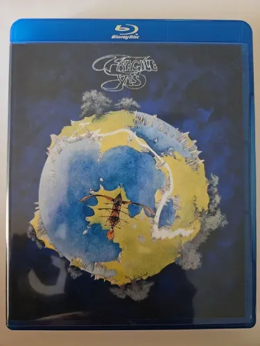 Bluray Yes Fragile. Com 9 músicas em diversas mixagens: Stereo,  5.1 e instrumental mixes.
