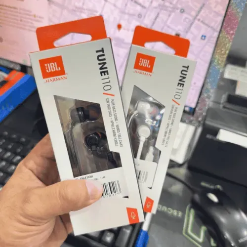 JBL - Fone de Ouvido Conexão P2 Preto e Branco - JBL Tune 110 cod: 1900