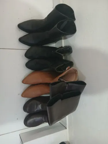 Sapatos diversos
