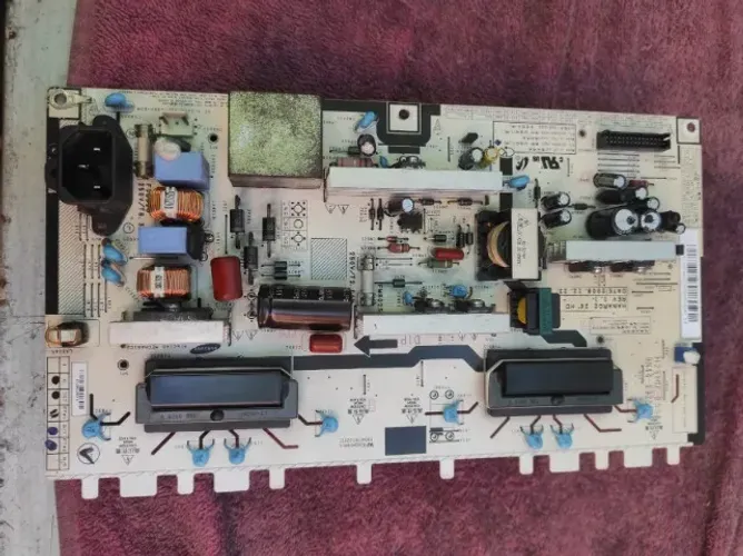 Placa tevê Samsung, bom estado 100% trabalhando, LA26B450C4H, BN44-00259