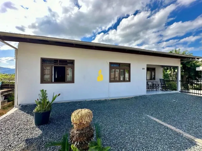 Casa à venda no bairro Quintino - Timbó/SC