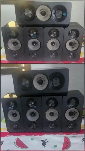 Conjunto de Caixas de Som Philips Home Theater - Modelo HTD5510