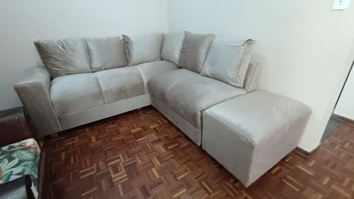 Sofá de Canto em Suede Bege - Novo!