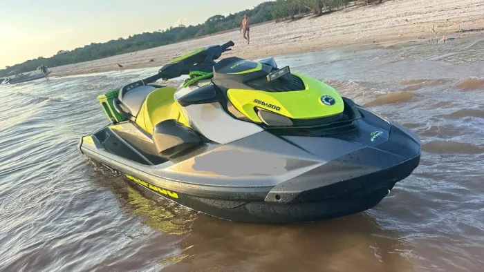JET SKI SEA DOO 230 2020 3 lugares 