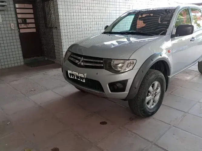 Mitsubishi L200 Triton GLS 3.2 CD TB Int.diesel MEC 2014