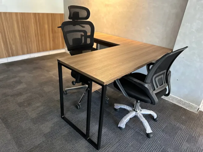 Mesa em L 1.50x1.50 para Escritório