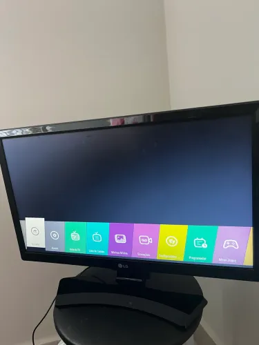 TV LG Monitor HD - 20" (19.5") Modelo: 20MT48DF