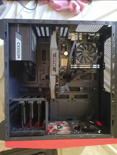 Desktop Gamer 32GB RAM 1070TI Intel Core I7-7700K 4.2Ghz