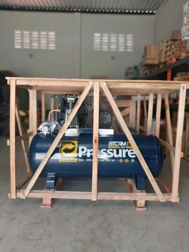 Compressor de ar 250L 20Pcm 175Lbs Trifásico Industrial 5Hp Storm 600 - Pressure (Loja)
