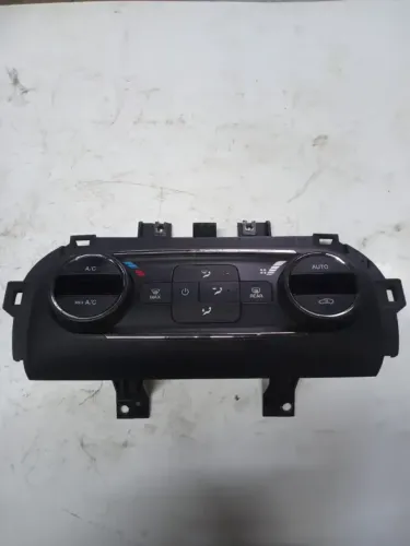 Botões Do Comando De Ar Fiat Argo 100258717 Preto (Usado)