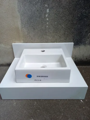 LS PORCELANATARIA lavatório de alto padrão e acabamento de qualidade. 