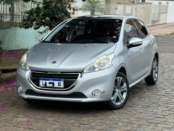 Imagem de 208 Griffe 1.6 Manual | Completo | Teto panorâmico 