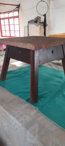 Conjunto de mesinhas de centro e laterais