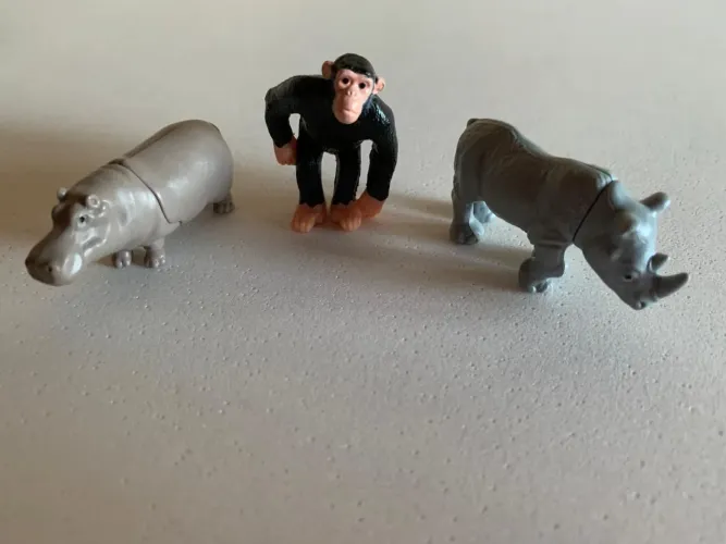 Coleção kinder ovo natoons 