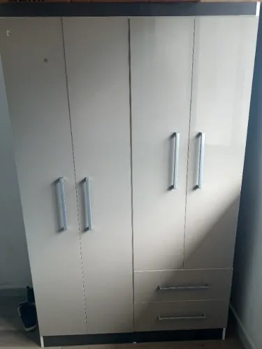 Guarda roupa Roupeiro