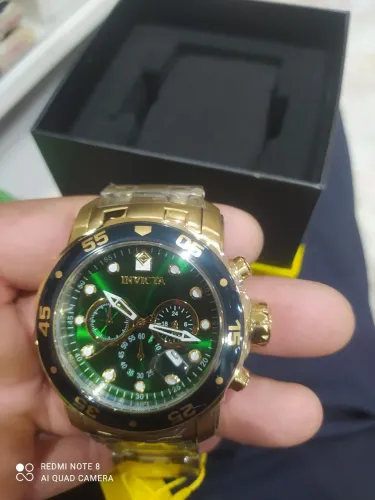 Invicta Chronograph Dourado com Fundo Verde modelo 0075