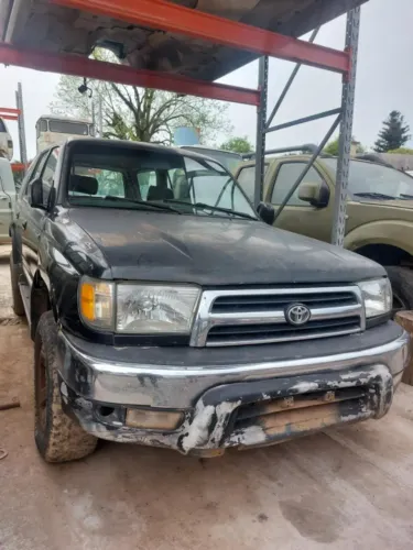 Sucata Hilux Sw4 Diesel 4x4 1999 2000 Peças Hilux Sw4 Diesel 4x4 Peças Hilux Sw4 3.0