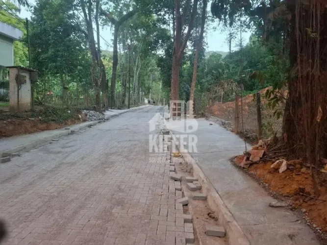 Terreno à venda, 700 m² por R$ 380.000,00 - Itaipu - Niterói/RJ