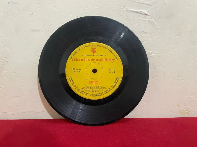 Disco de Vinil Compacto Estorinhas de Walt Disney Bambi