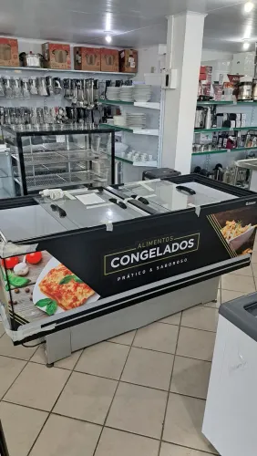 A. Ilha de congelados 1.90mt
