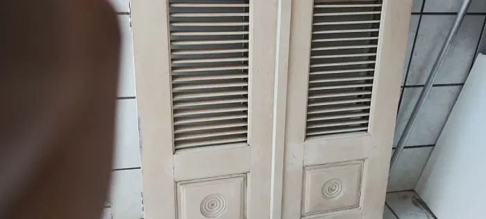 Portas e Janelas Usadas Madeira Maciça Estilo Colonial.