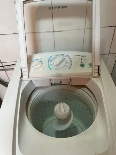 Maquina de lavar roupas 9 KG Electrolux 